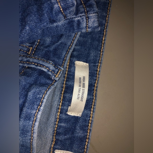 Size 16 Universal Threat NWOT High Rise Straight Jeans - Picture 3 of 4